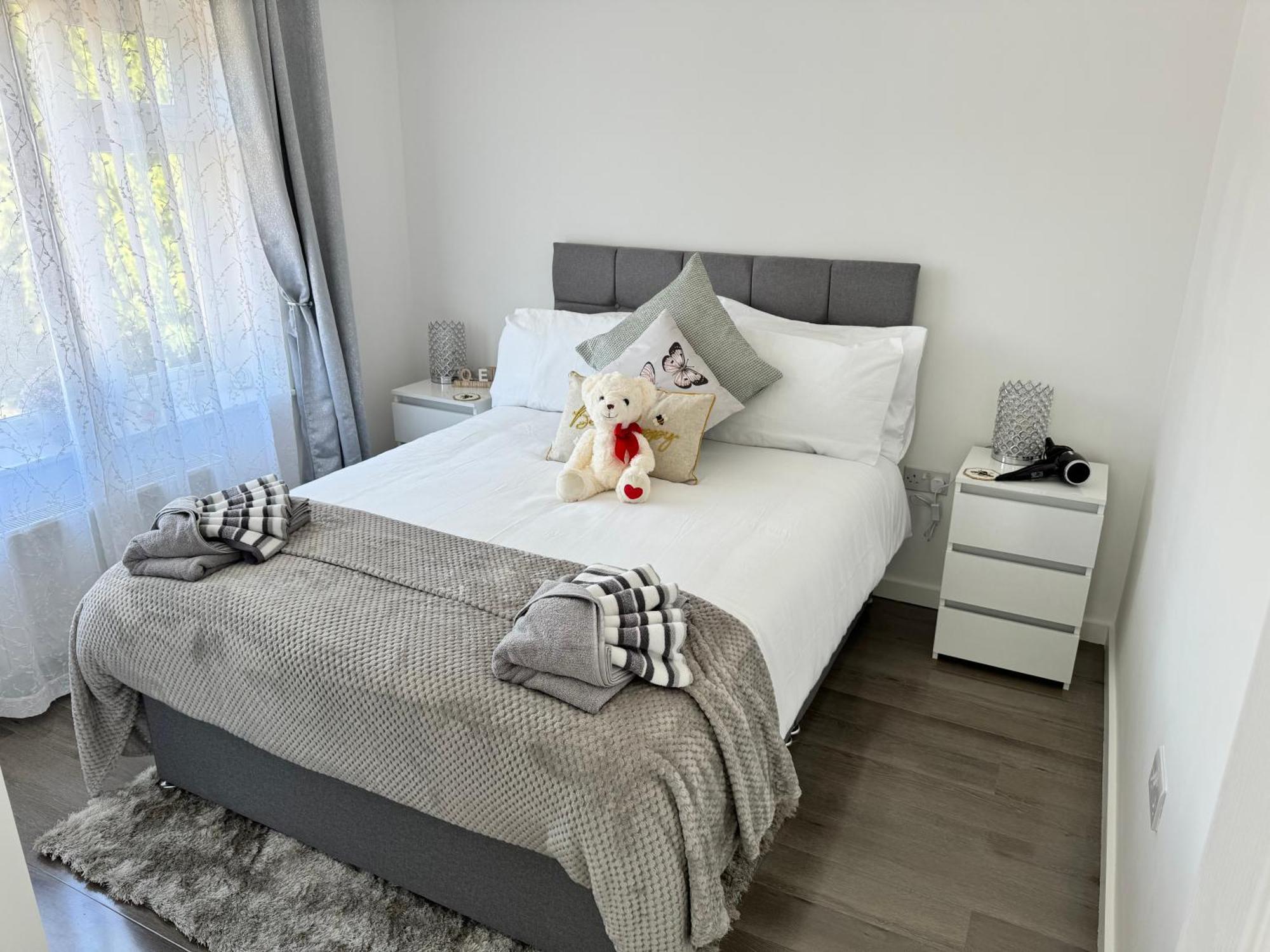 Modern 3-Bed Hideaway Near Westgate With Parking Canterbury Exterior foto