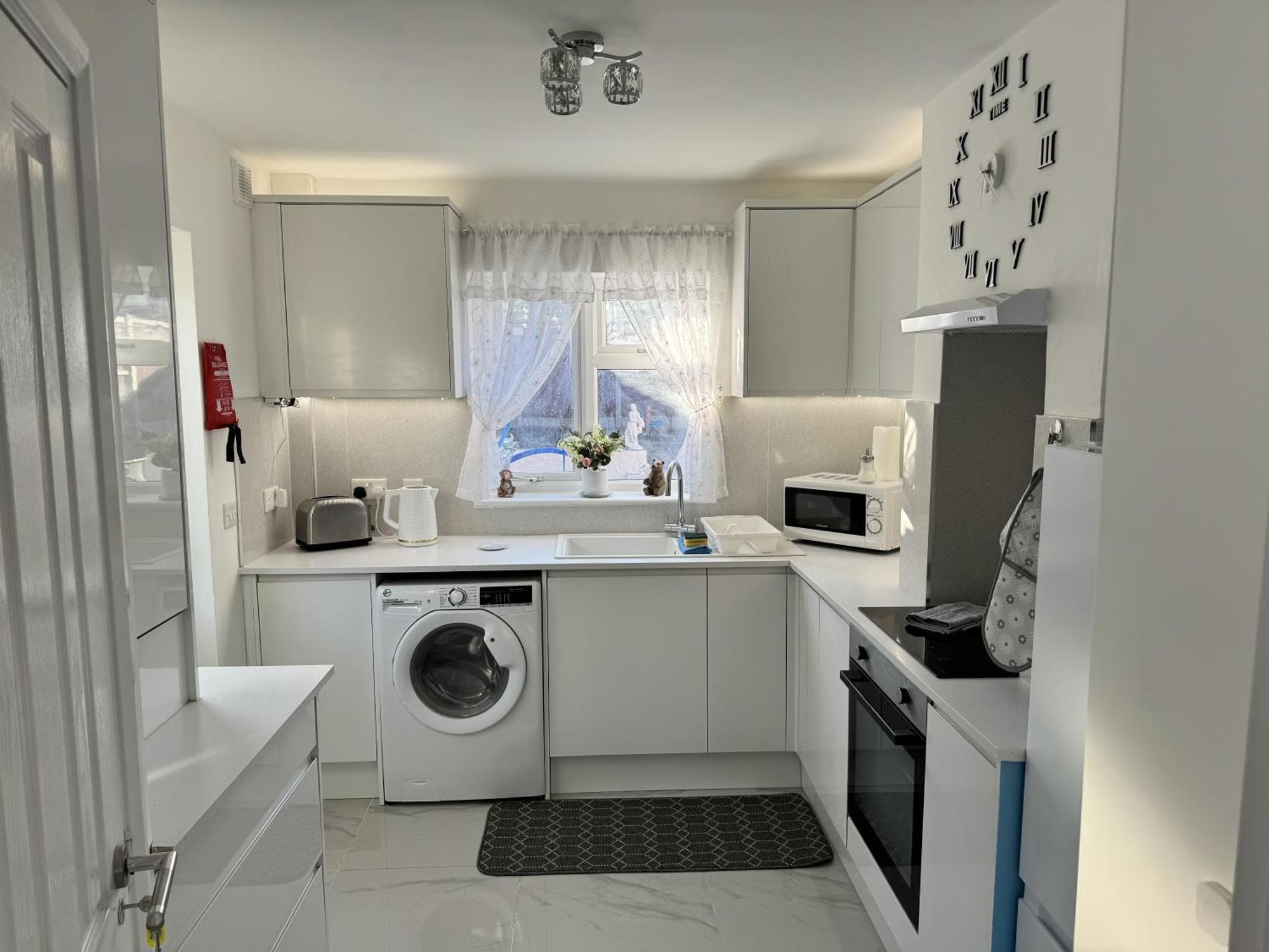 Modern 3-Bed Hideaway Near Westgate With Parking Canterbury Exterior foto