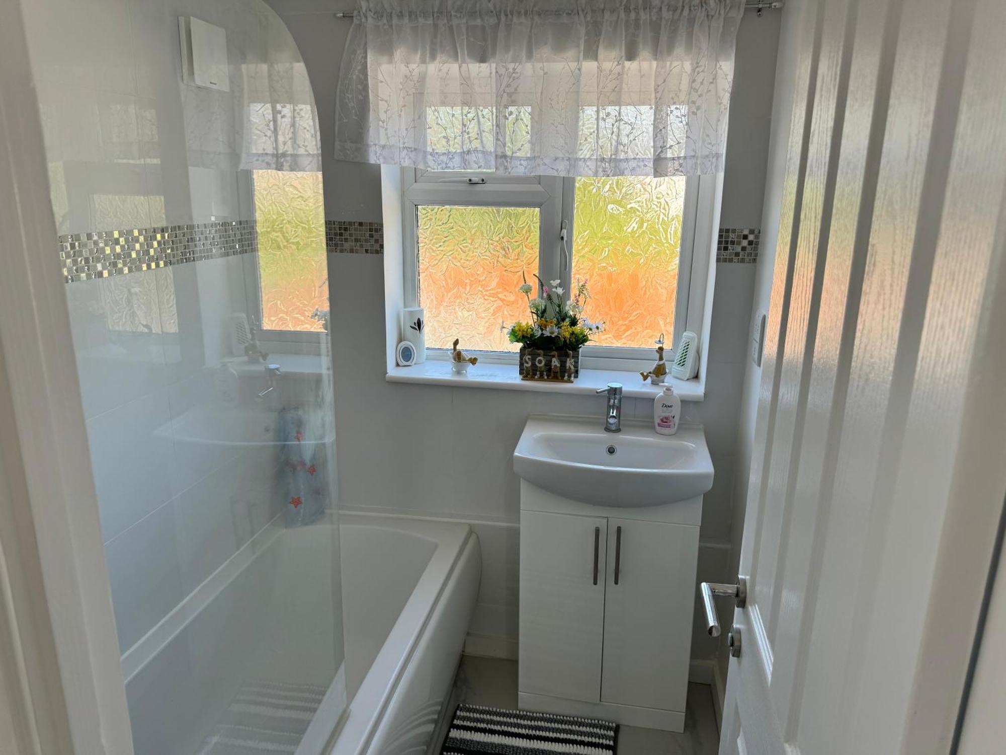Modern 3-Bed Hideaway Near Westgate With Parking Canterbury Exterior foto