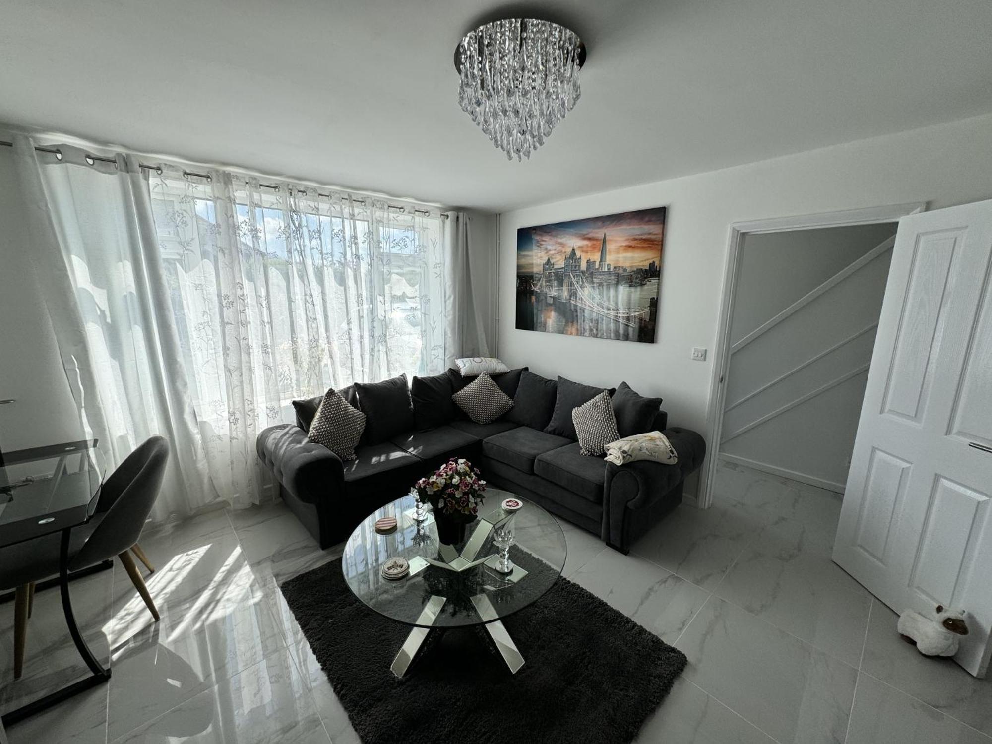 Modern 3-Bed Hideaway Near Westgate With Parking Canterbury Exterior foto